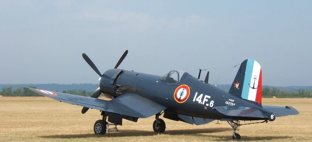 Un Corsair della francese Aéronavale.