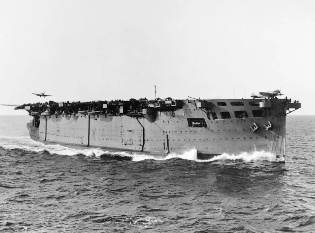 The_Royal_Navy_during_the_Second_World_War_A12882 HMS Argus