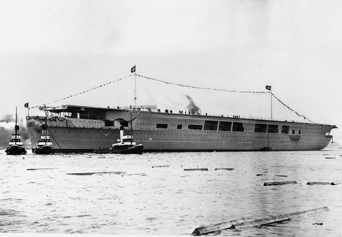 By U.S. Navy (A503 FM30-50 booklet for identification of ships, published by the Division of Naval Inteligence of the Navy Department of the United States) - U.S. Navy National Museum of Naval Aviation photo No. 1996.488.037.060, Public Domain