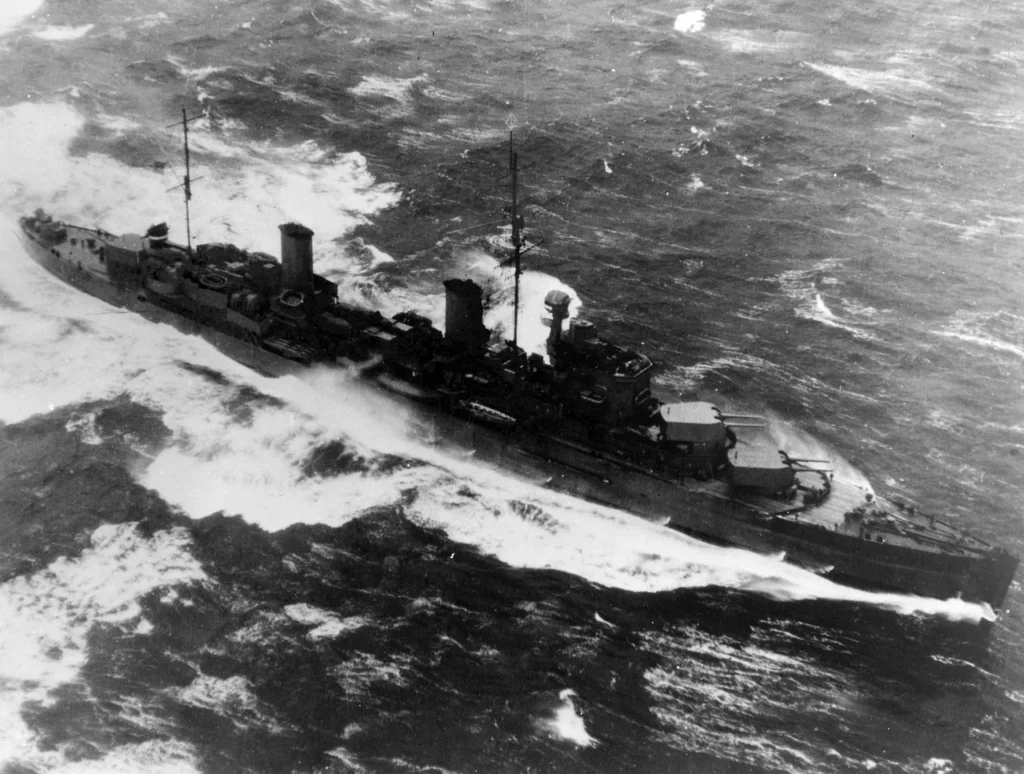HMS Aurora, 1940 HMS Aurora, 1940